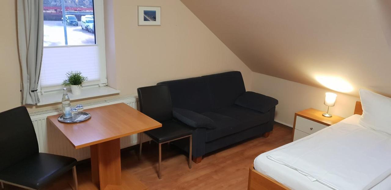 Airport Hotel One Aparthotel Sylt Ngoại thất bức ảnh