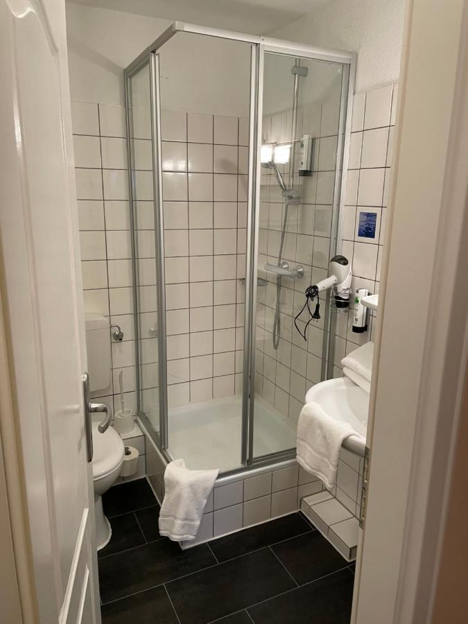 Airport Hotel One Aparthotel Sylt Ngoại thất bức ảnh