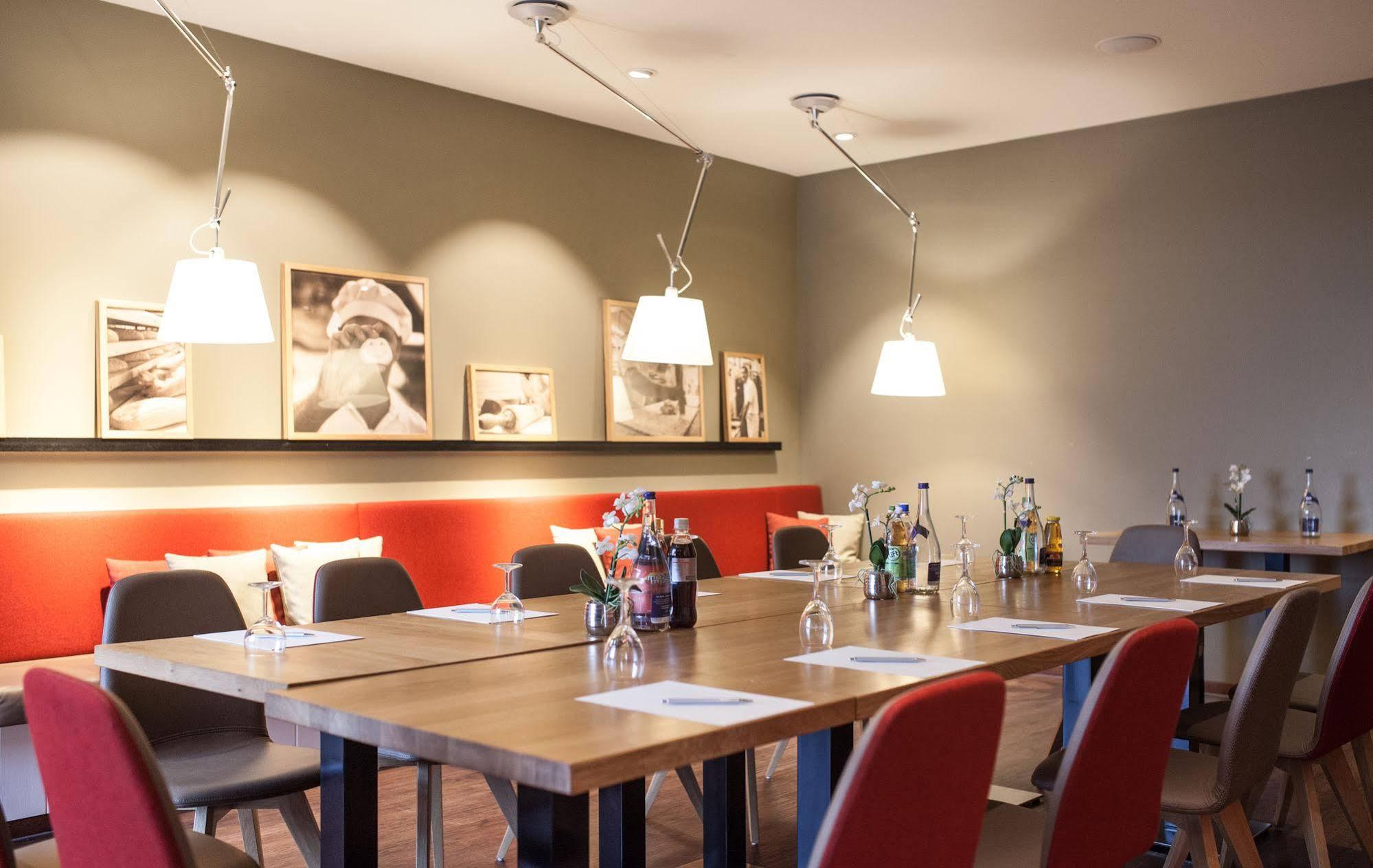 Airport Hotel One Aparthotel Sylt Ngoại thất bức ảnh